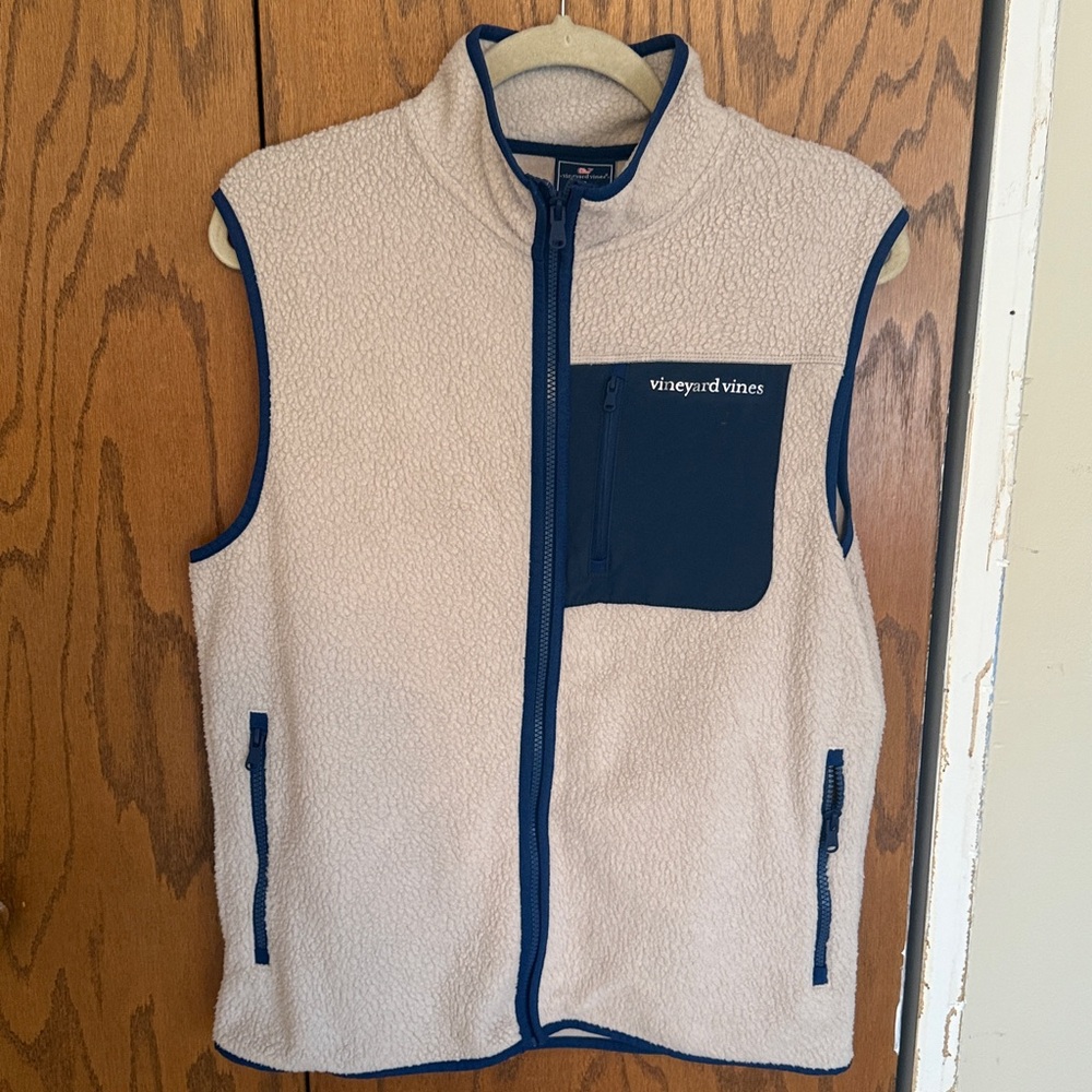 NWT Mens Vineyard Vines Fleece Vest - worn once